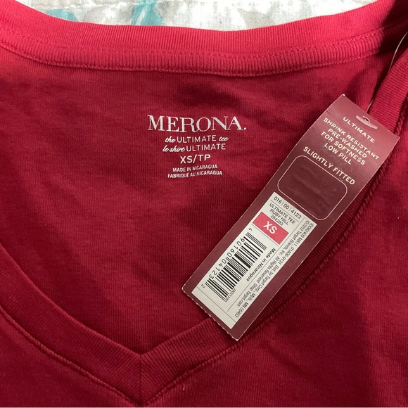 Merona Women's Red V-Neck Ultimate Tee Ruby Hill - NWT - Picture 3 of 4